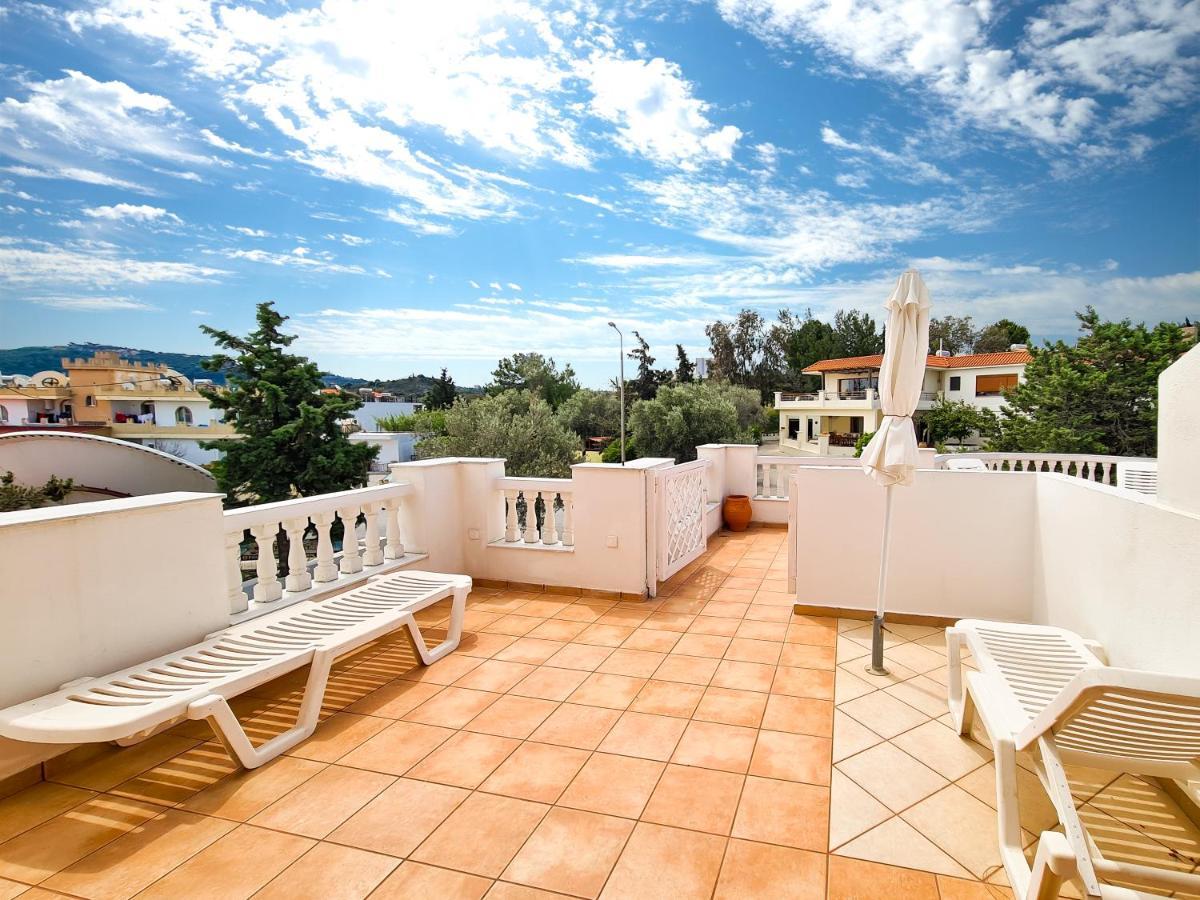 Colonial Studio/Apartment Faliráki Kültér fotó